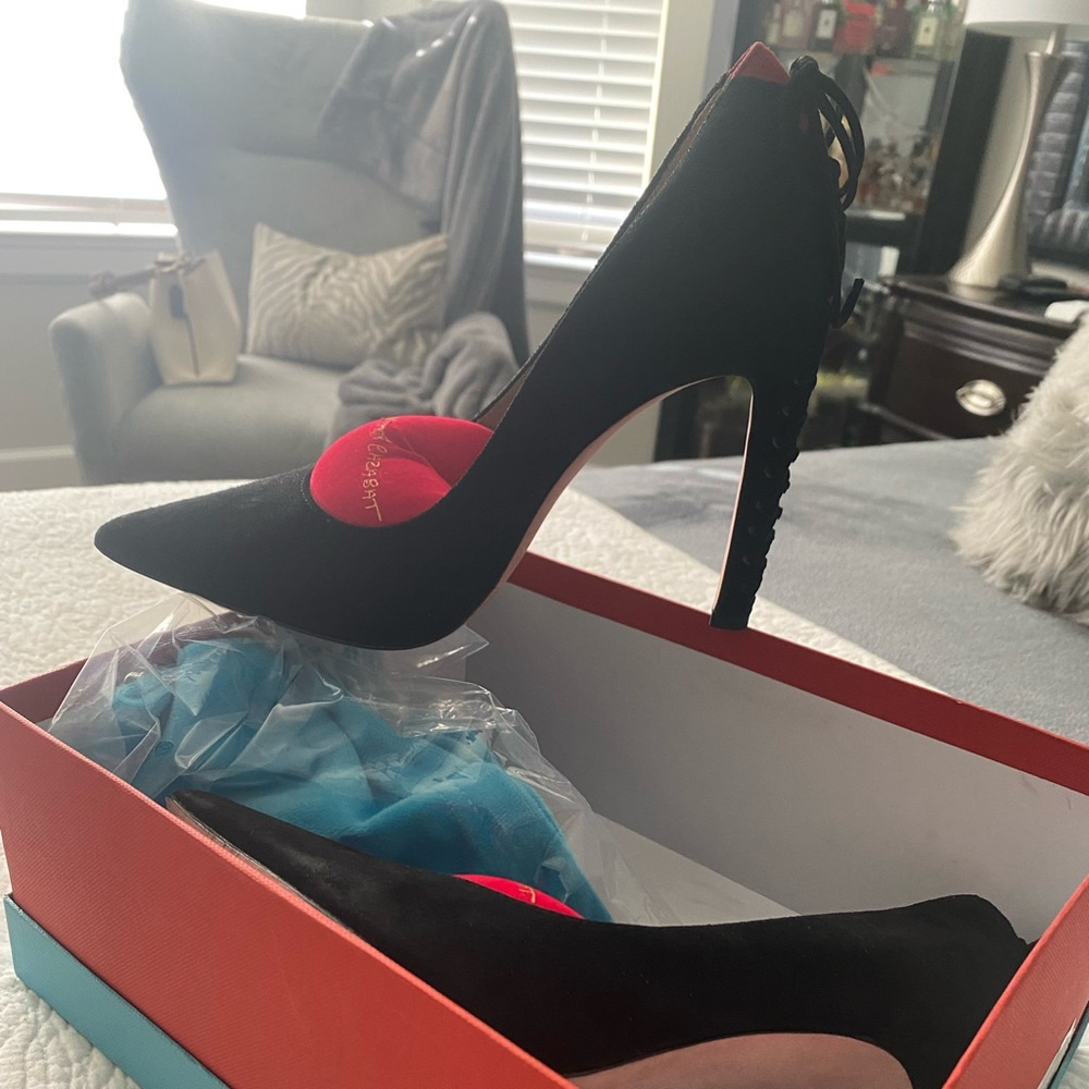 Jean Michael Cazabat Pumps